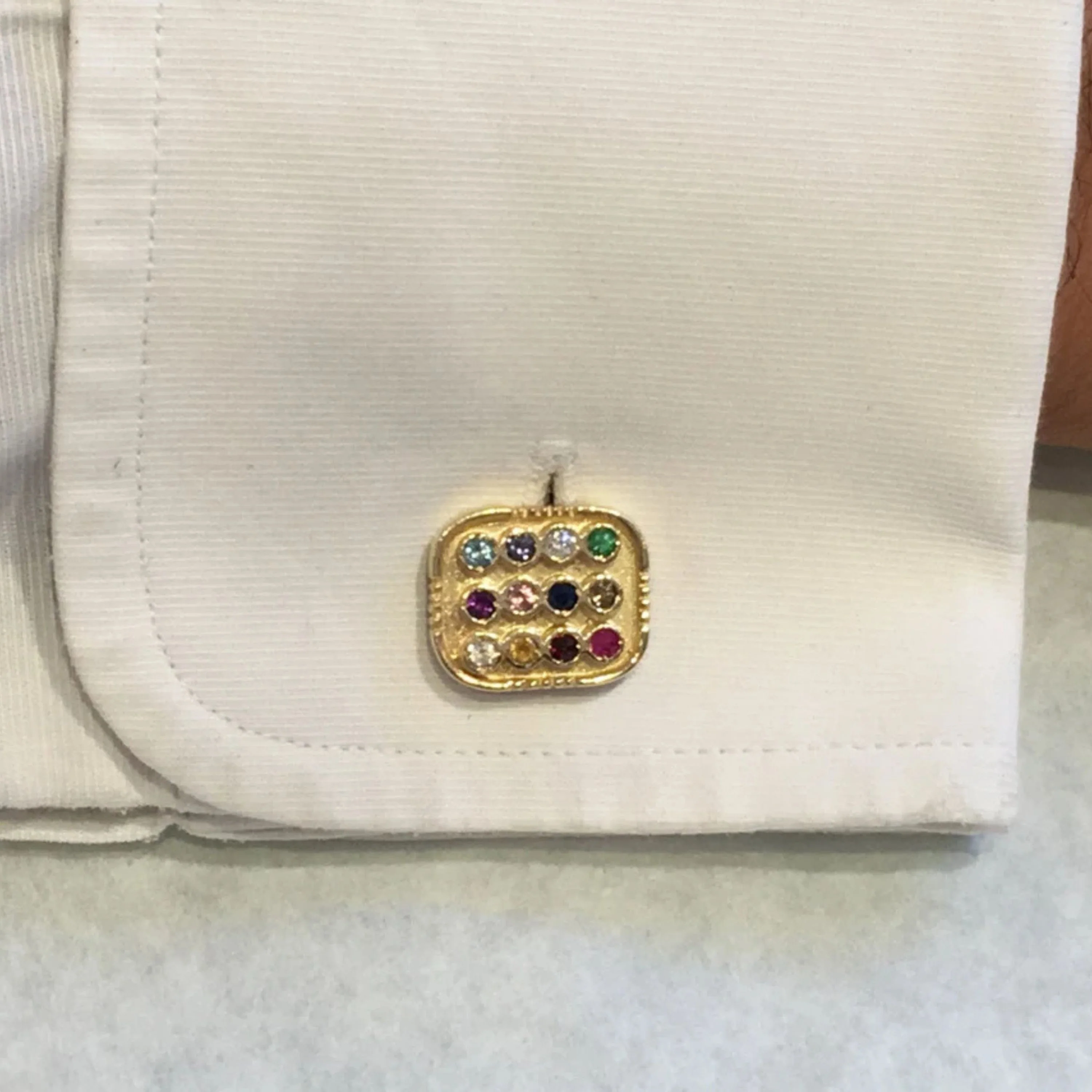 Hoshen Cufflinks in 14k Gold - Image 6