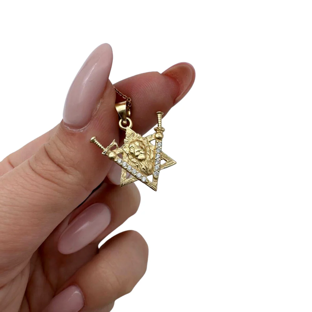 Victory Swords Lion of Judah and Star of David Pendant in 14K Gold and Diamonds - Image 3