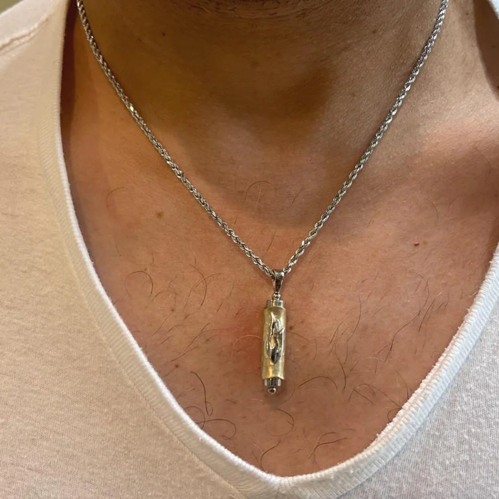 Mezuzah Shin Symbol Pendant in 14k Dual Tone Gold - Image 3