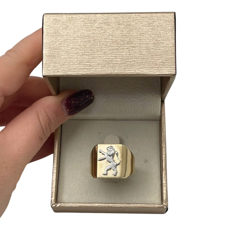 Lion of Judah Signet Ring in 14K Two Tone Gold - Image 4