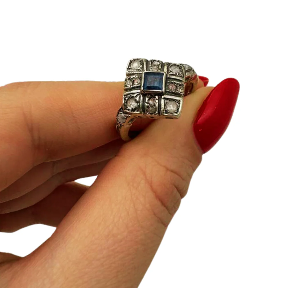 Vintage Style Ring with Blue Sapphire and Old Cut Diamonds in 14K Gold - Image 3