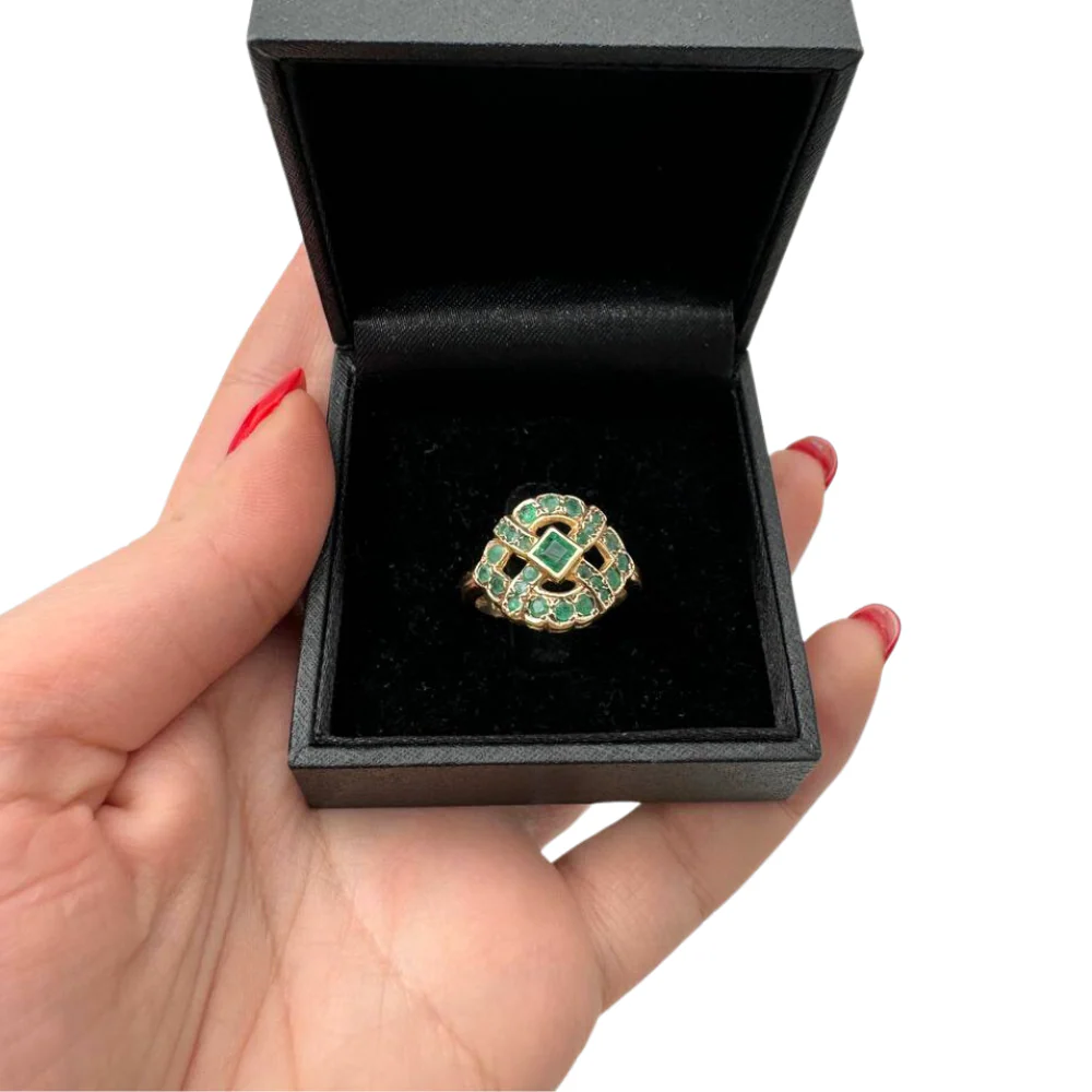 Vintage Style Ring with Emeralds in 14K Gold - Image 4