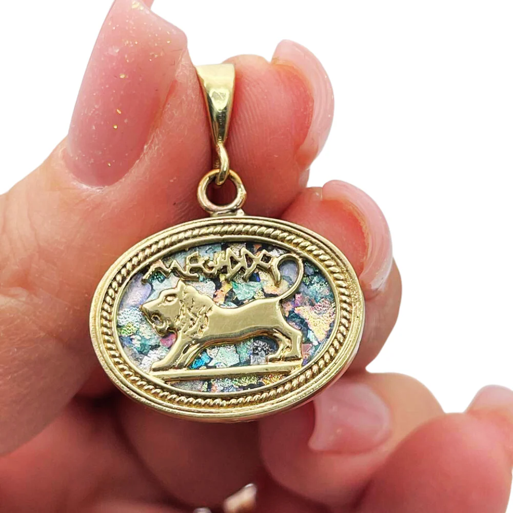 Lion of Megiddo Pendant in 14K Gold with Roman Glass - Image 4